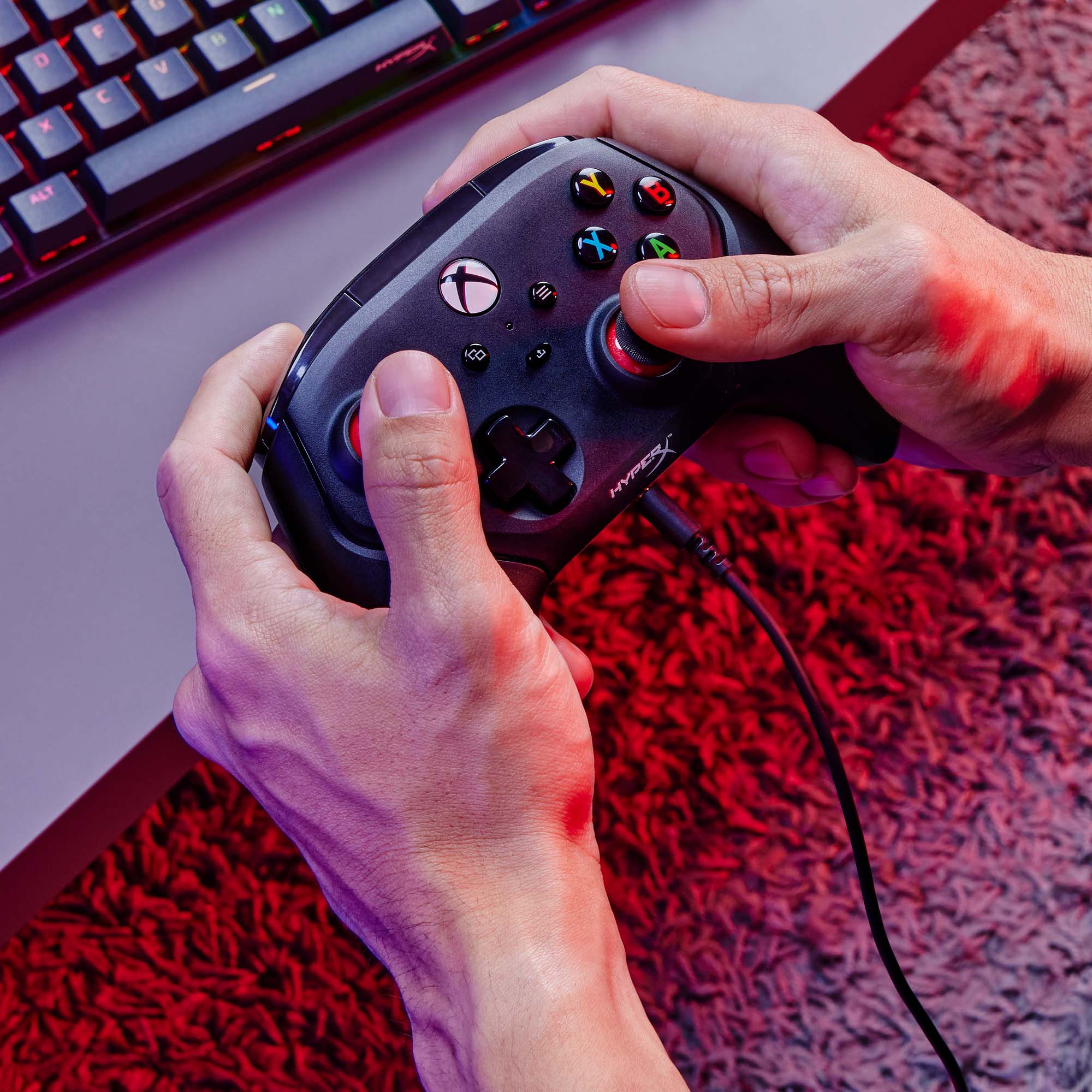 hyperx-xbox-bundle-cloudx-stinger-3-wireless-clutch-gladiate image 3