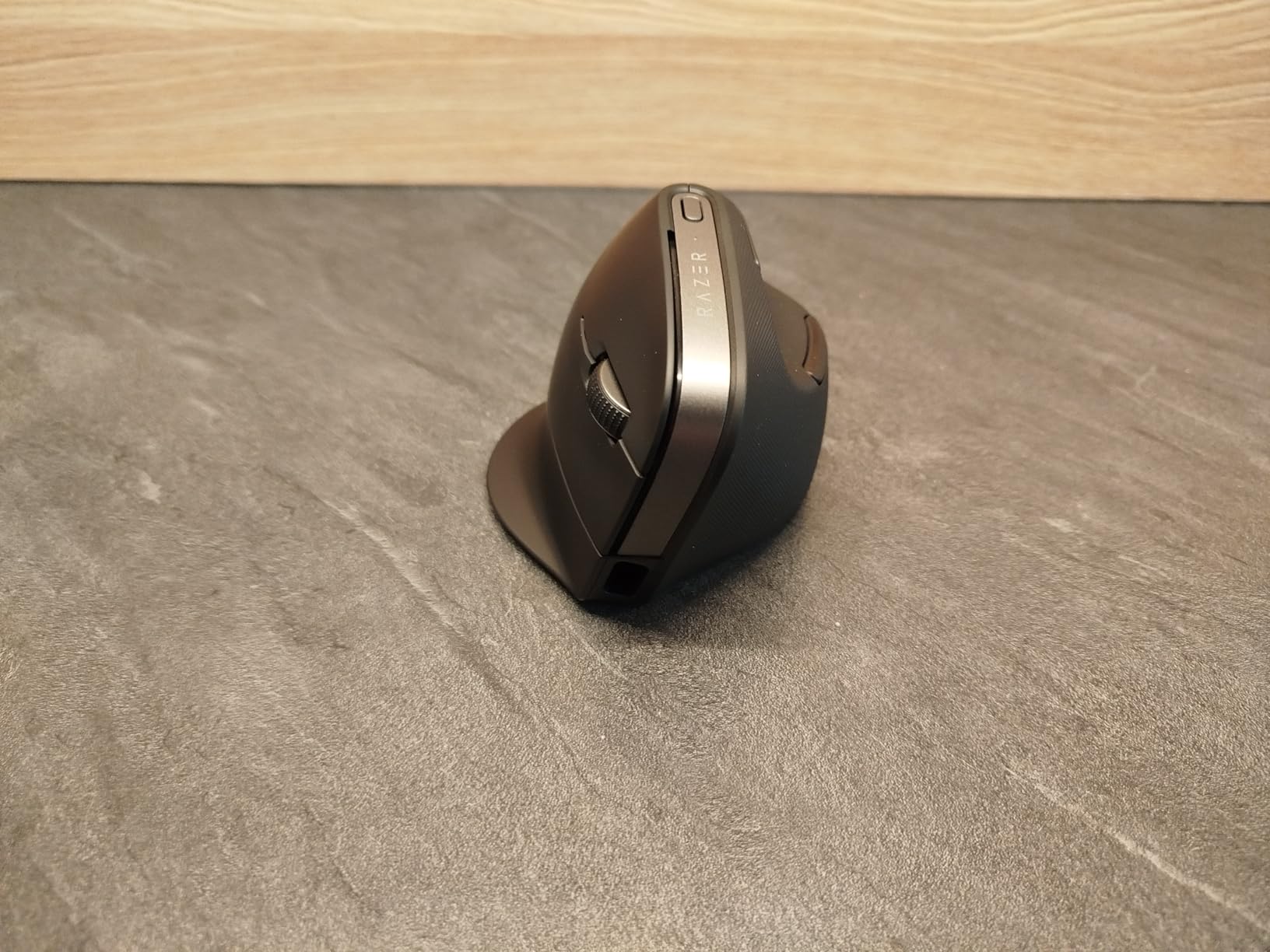 Très bonne souris pro