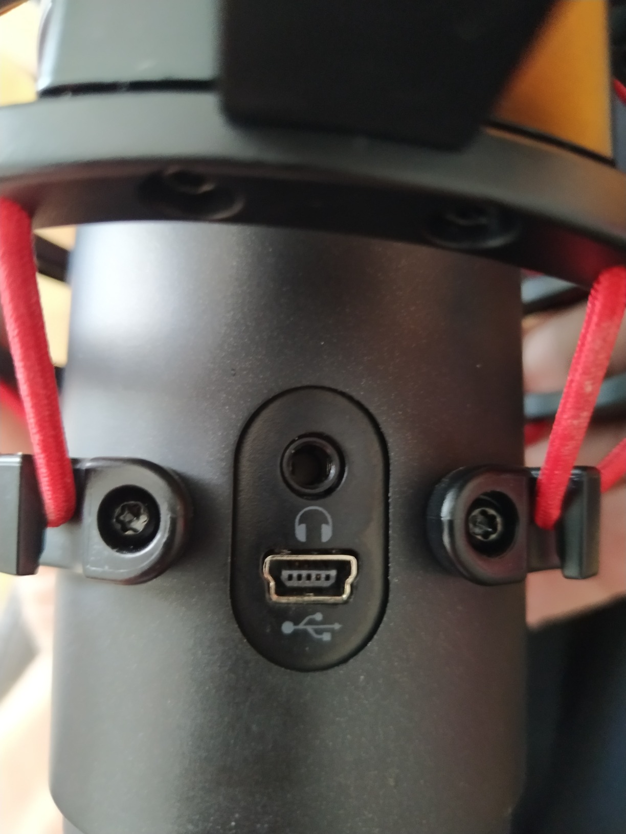 Grésillement sur mon hub USB