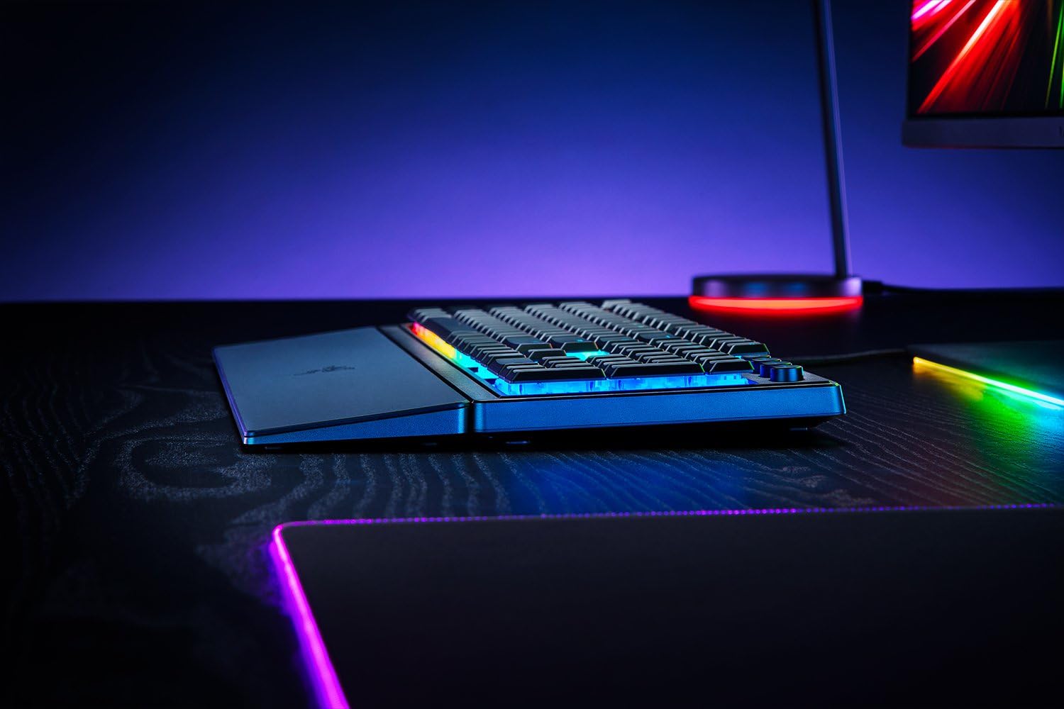 razer-ornata-v3-clavier-gaming-membrane-m-canique-r-tro-clair-chroma-rgb-noir-uk image 3