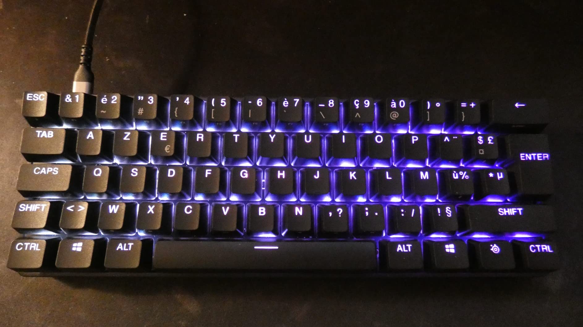 Un régal en AZERTY bleu