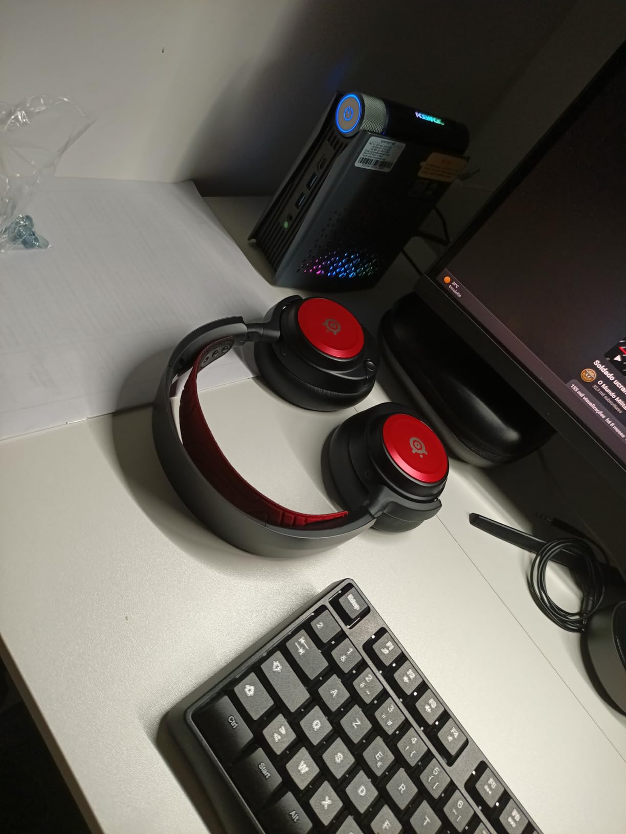 Mon Nova 7 comme neuf en rouge
