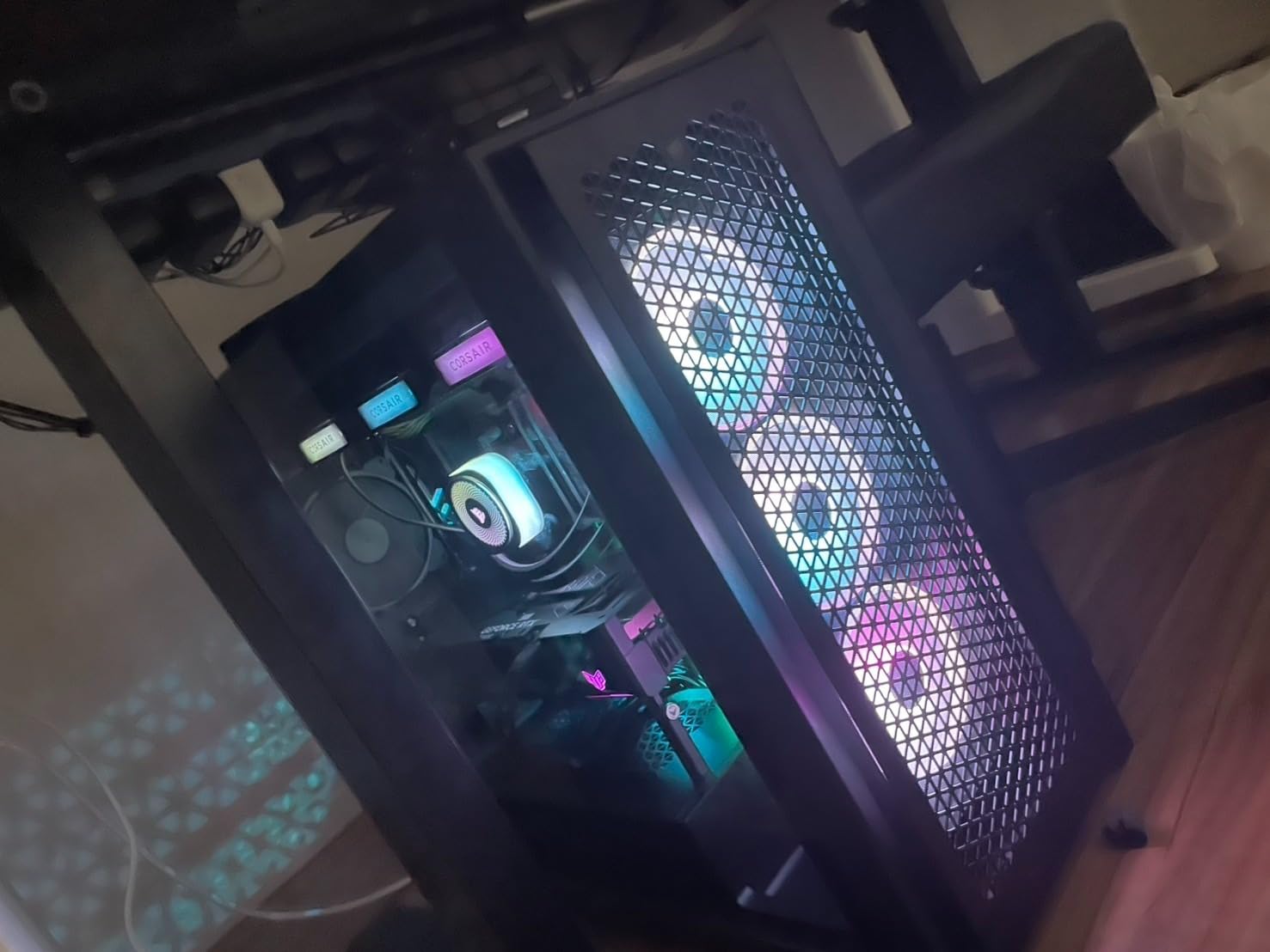 Frais, silencieux et superbe RGB