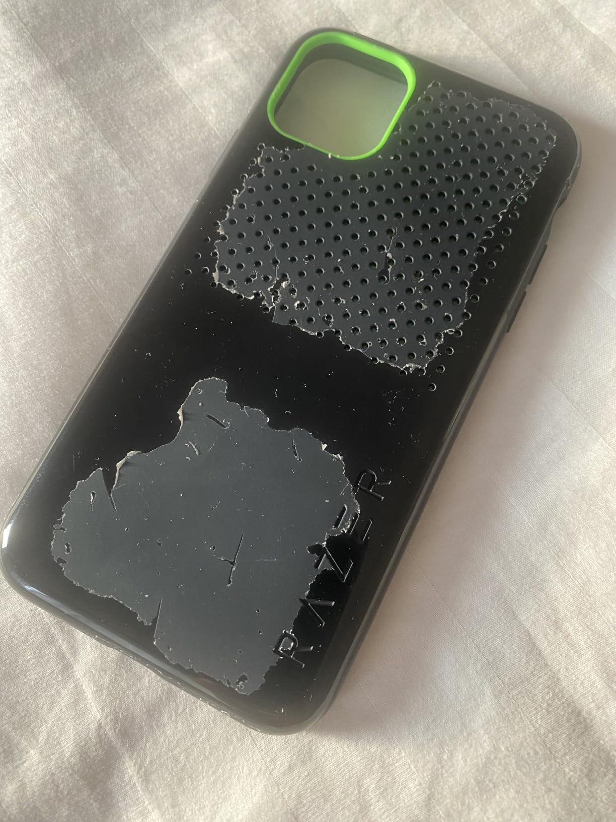 Belle surprise Razer