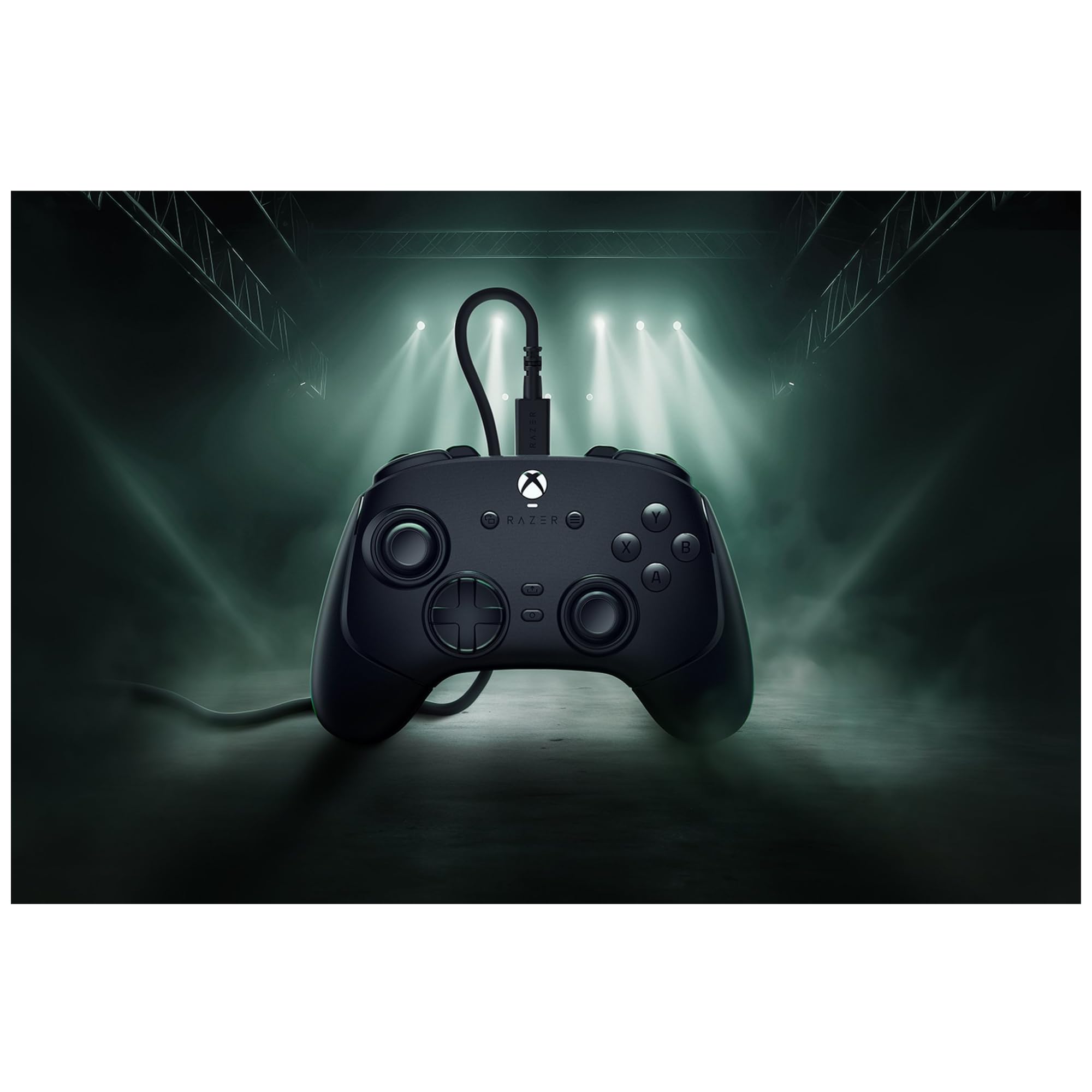 razer-wolverine-v3-tournament-edition-manette-esport-filaire-xbox-pc-noir image 2
