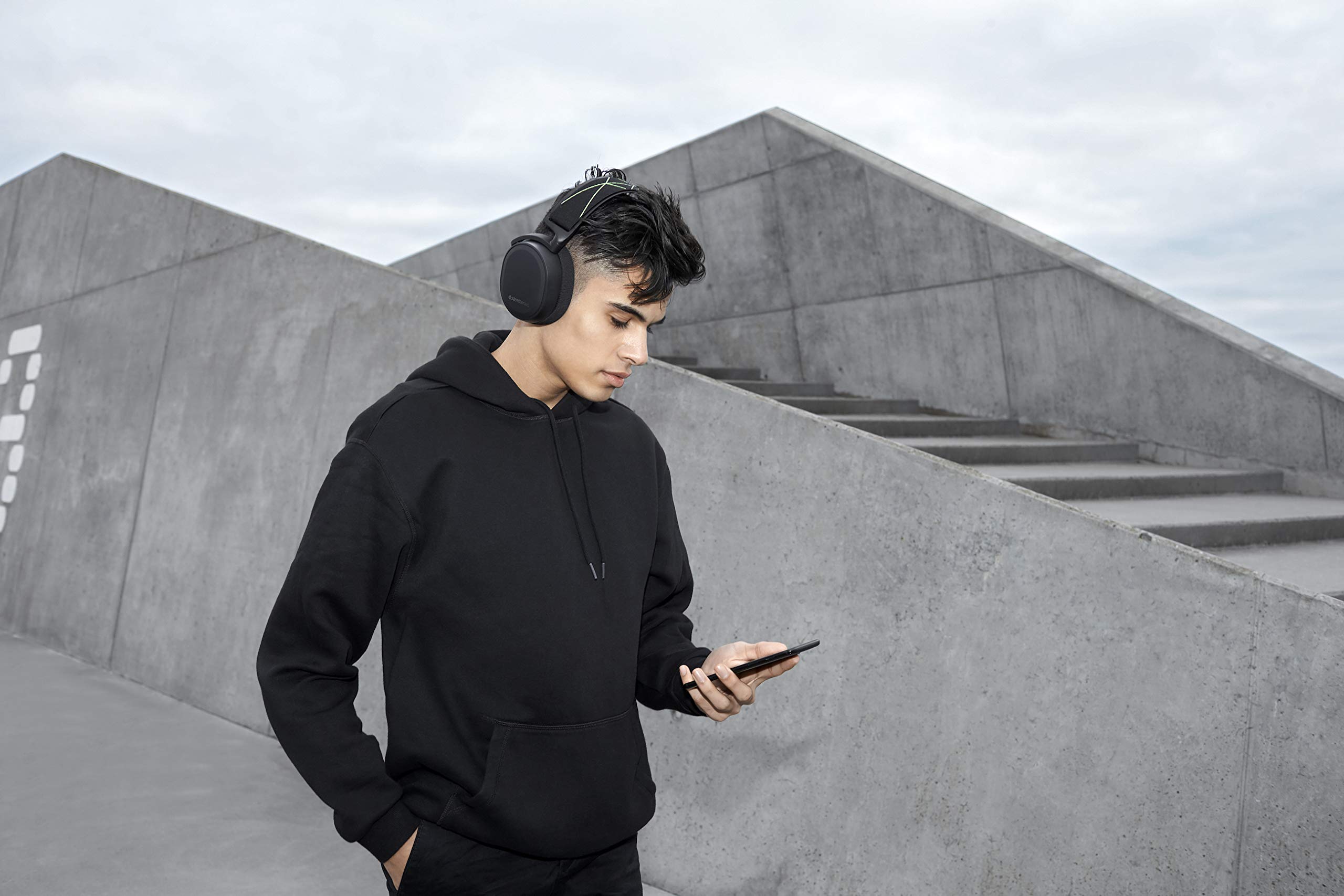 steelseries-arctis-9x-casque-gaming-sans-fil-xbox-bluetooth-20h-batterie image 8