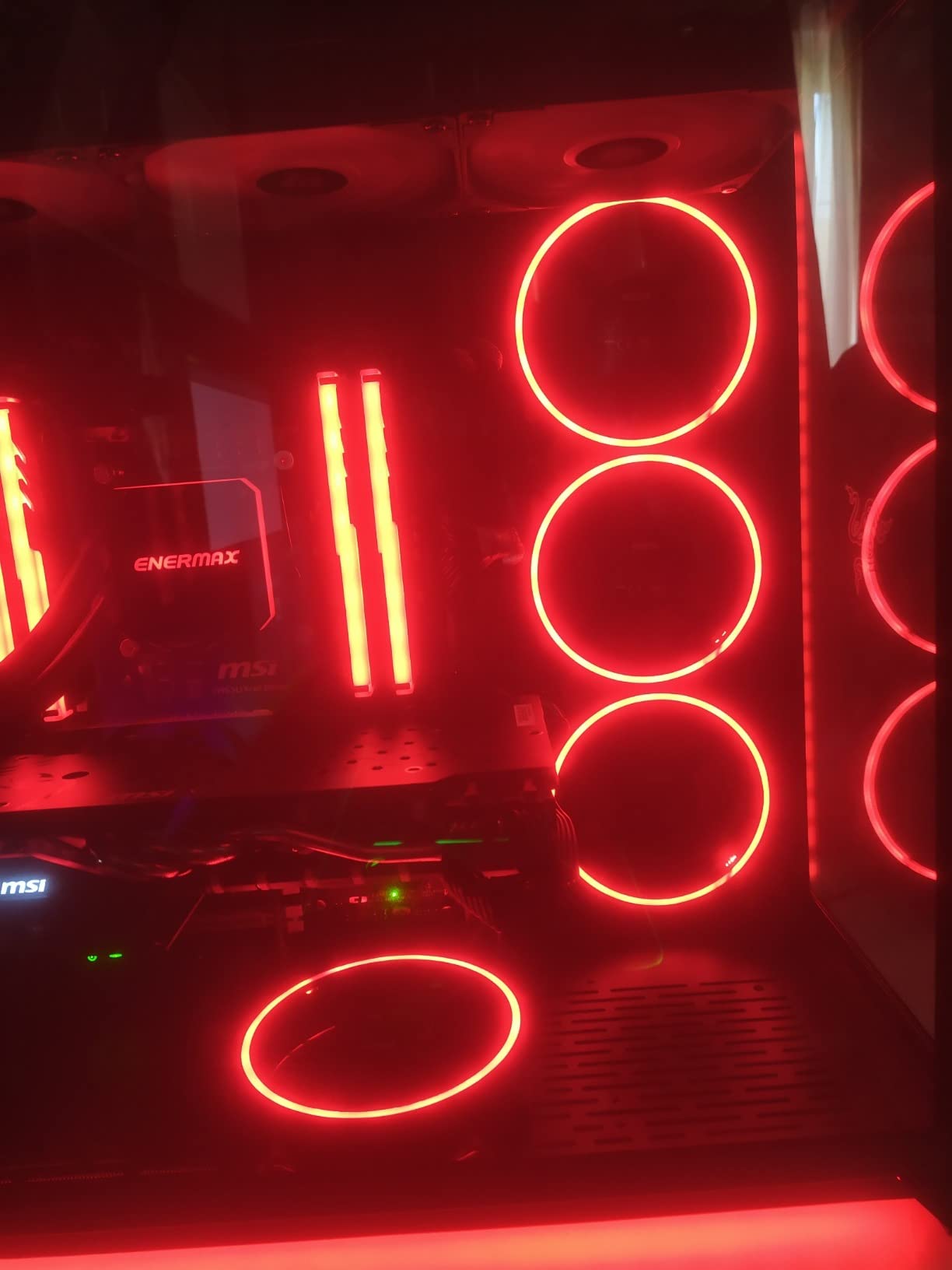 Bon ventilo mais un LED capricieux